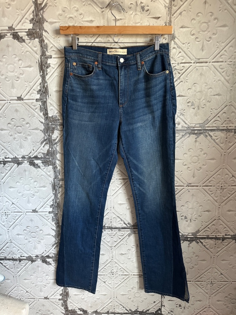 GAP Women's Dark Blue bootcut Jeans 31 LONG